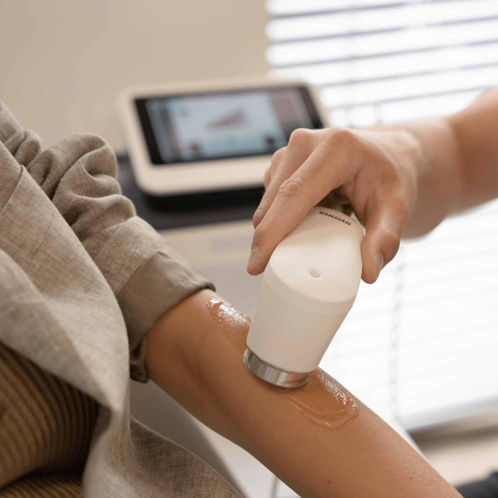 Gymna US Compact, appareil à ultrasons portable pour la kinésithérapie